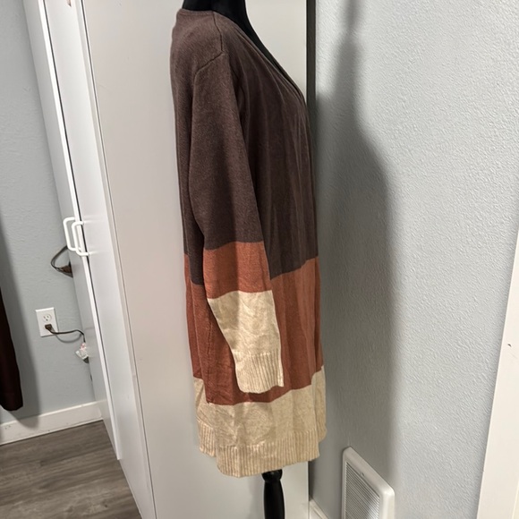 Doe & Rae Multicolor Block Cardigan - Picture 3 of 5